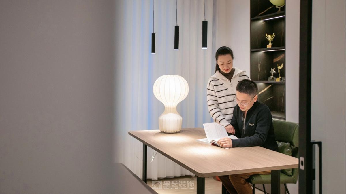 四口之家，小資幸福