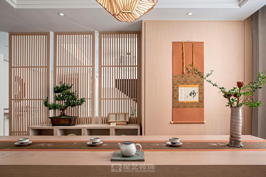 不追求華麗，而追求舒適；不堆砌裝飾，而回歸生活本身